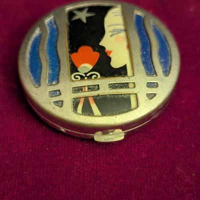 1928 Iconic Woodworht Karaess Art Deco Powder Compact Woman With Rose #103