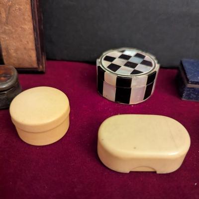 Vintage Cigarette Case & Pill Boxes #115