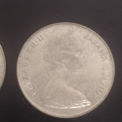 Set of Two 1966 Elizabeth II Bahama Islands $5 Silver Coins Circulated 39 grams Each Coin (#33)