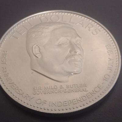 1974 Commonwealth of Bahamas First Year Anniversary of Independance Sir Milo Butler $10 Silver Coin Circulated (#34)
