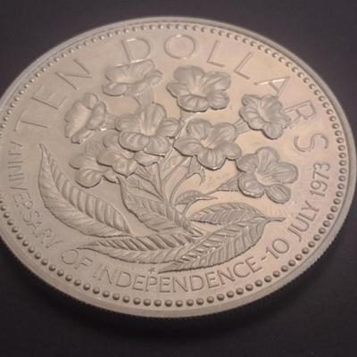 1975 Commonwealth of Bahamas Anniversary of Independance $10 Silver Coin Circulated (#35)