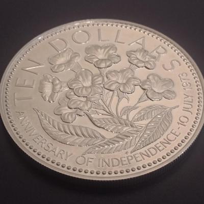 1975 Commonwealth of Bahamas Anniversary of Independance $10 Silver Coin Circulated (#36)