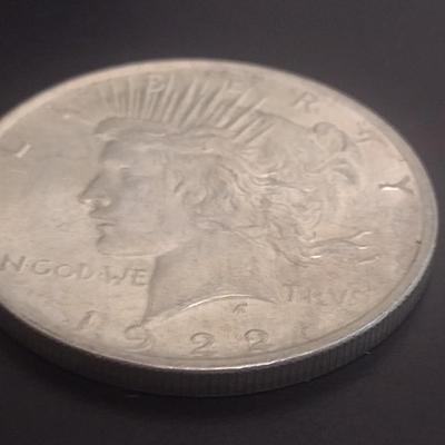 Set of Two 1922 US Mint Peace Silver Dollars Circulated (#51)