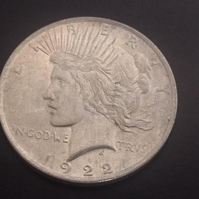 Set of Two 1922 US Mint Peace Silver Dollars Circulated (#51)