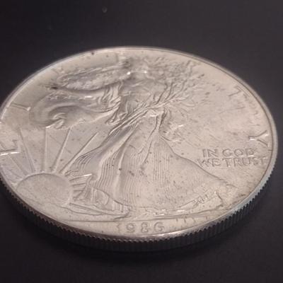 1986 US Mint Silver Eagle Dollar Coin Circulated Condition (#52)