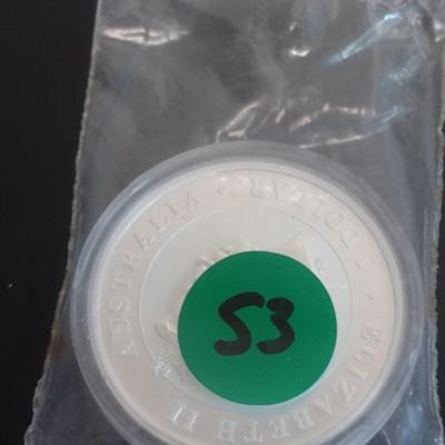 2010 Elizabeth II $1 Silver Australian Kookaburra Coin Uncirculated Condition (#53)