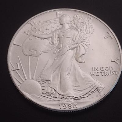 1986 US Mint Silver Eagle $1 Coin High Grade Condition (#57)