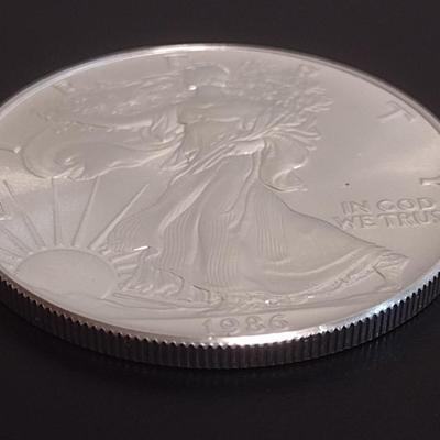 1986 US Mint Silver Eagle $1 Coin High Grade Condition (#60)