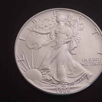 1986 US Mint Silver Eagle $1 Coin High Grade Condition (#60)
