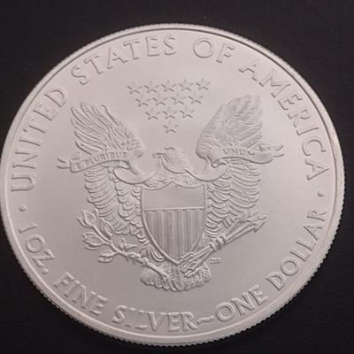 2010 US Mint Silver Eagle $1 Coin AU or Higher Condition (#62)