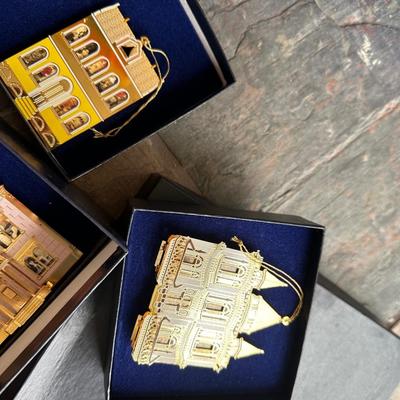 Doll houses of the world Christmas ornament collection