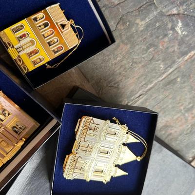 Doll houses of the world Christmas ornament collection