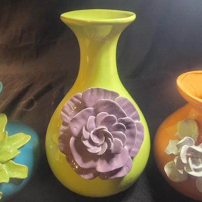3 VASES WITH DIMENSIONAL BLOSSOMS