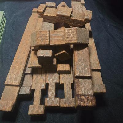 LINCOLN LOGS