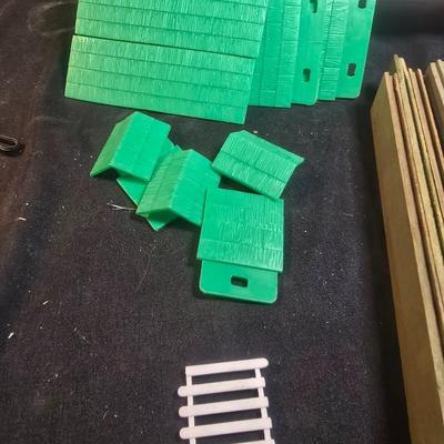 LINCOLN LOGS