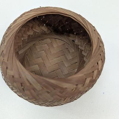 Native American Hand Woven Baskets Round Pattern Folk Art #2