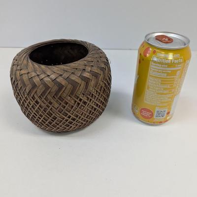 Native American Hand Woven Baskets Round Pattern Folk Art #3