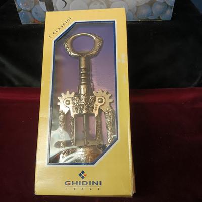 2 NEW CORKSCREWS (2)