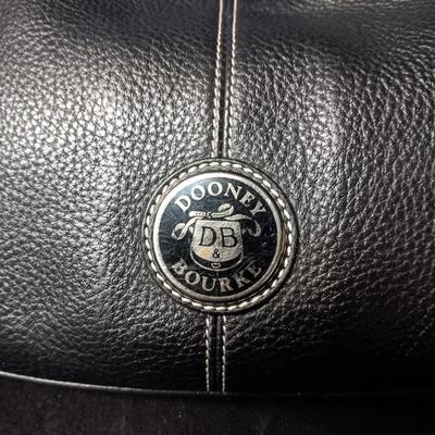 DOONEY & BOURKE BLACK LEATHER PURSE