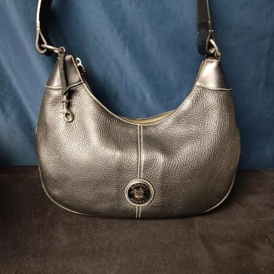 DOONEY & BOURKE BLACK LEATHER PURSE