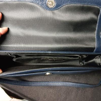 PRESTON & YORK BLUE LEATHER PURSE