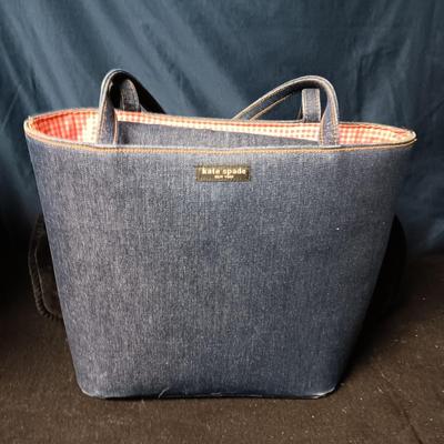 COACH BROWN LEATHER PURSE AND A KATE SPADE DENIM PURSE