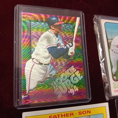 MISC BASEBALL TRADING CARDS (1)