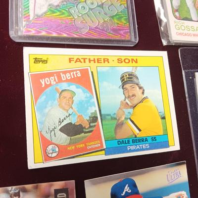 MISC BASEBALL TRADING CARDS (1)
