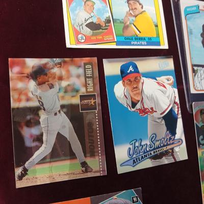 MISC BASEBALL TRADING CARDS (1)