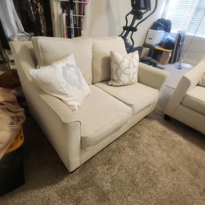 Sale Photo Thumbnail #284