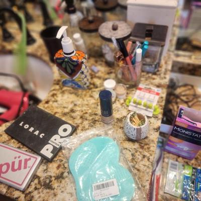 Sale Photo Thumbnail #420