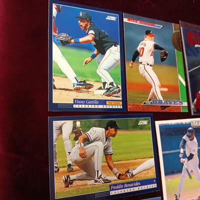 MISC BASEBALL TRADING CARDS (2)