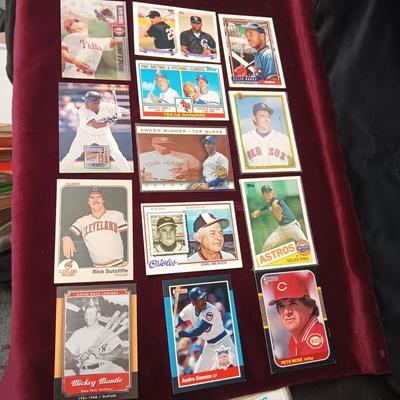 MISC BASEBALL TRADING CARDS (3)