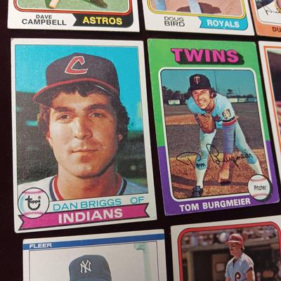 MISC BASEBALL TRADING CARDS (5)