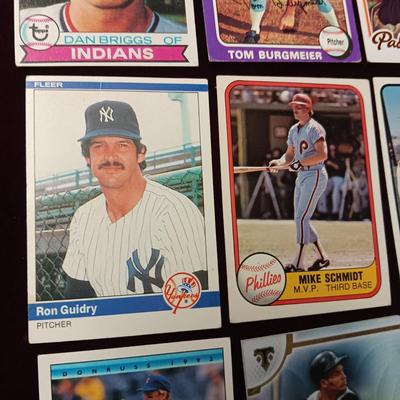 MISC BASEBALL TRADING CARDS (5)