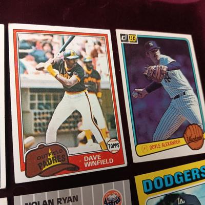 MISC BASEBALL TRADING CARDS (6)
