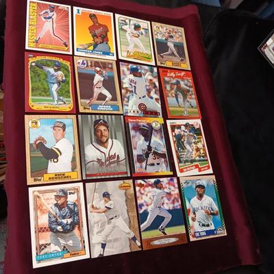 MISC BASEBALL TRADING CARDS (8)