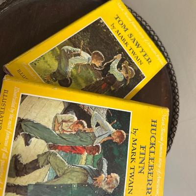 2 mark Twain classics