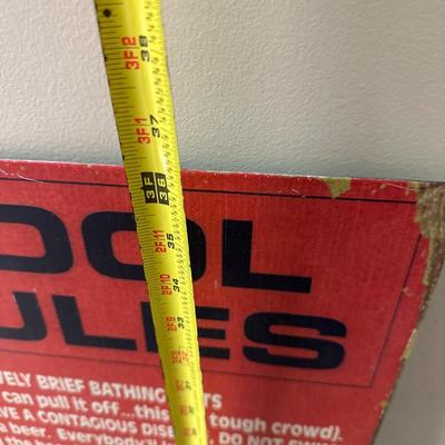 Pool rules sign