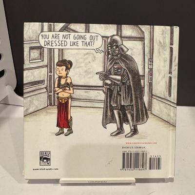 Lot of 4 Star Wars “comic” books (see pics)