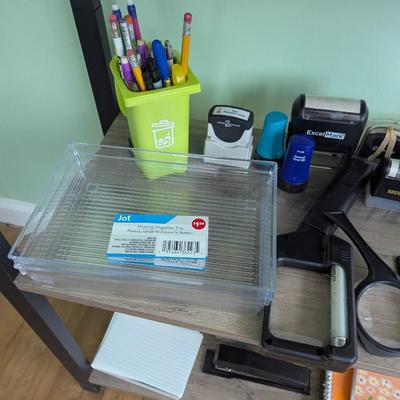 Assorted Lot Of Office Supplies #1 (FR)