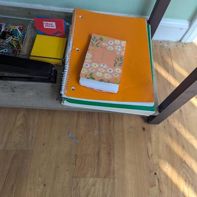 Assorted Lot Of Office Supplies #1 (FR)
