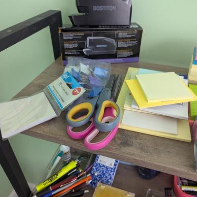 Assorted Lot Of Office Supplies #1 (FR)