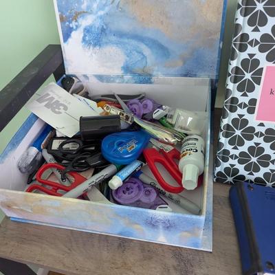 Assorted Lot Of Office Supplies #2 (FR)