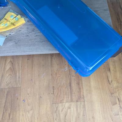 Arts & Crafts Supplies #1 (FR)