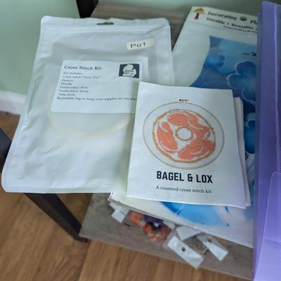 Arts & Crafts Supplies #1 (FR)