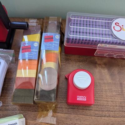 Arts & Crafts Sizzix Sidekick - Diecut Paper Circles Glue Gun & Sticks #2 (FR)