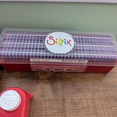 Arts & Crafts Sizzix Sidekick - Diecut Paper Circles Glue Gun & Sticks #2 (FR)