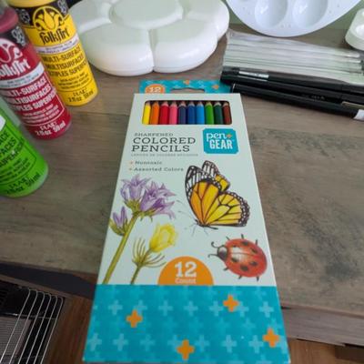 Arts & Crafts Painting & Drawing Supplies (FR)