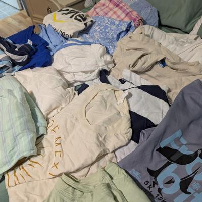 Assortment Of Night Clothing Size L/XL #1 (PB)